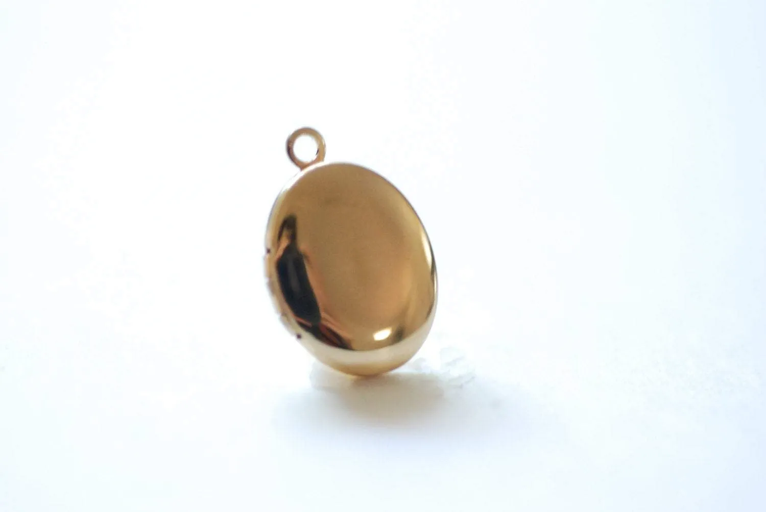 14k Gold Filled Oval Photo Locket Charm Pendant, Gold Filled Photo Locket Charm, DIY Jewelry Supplies, Gold Filled Charms Wholesale