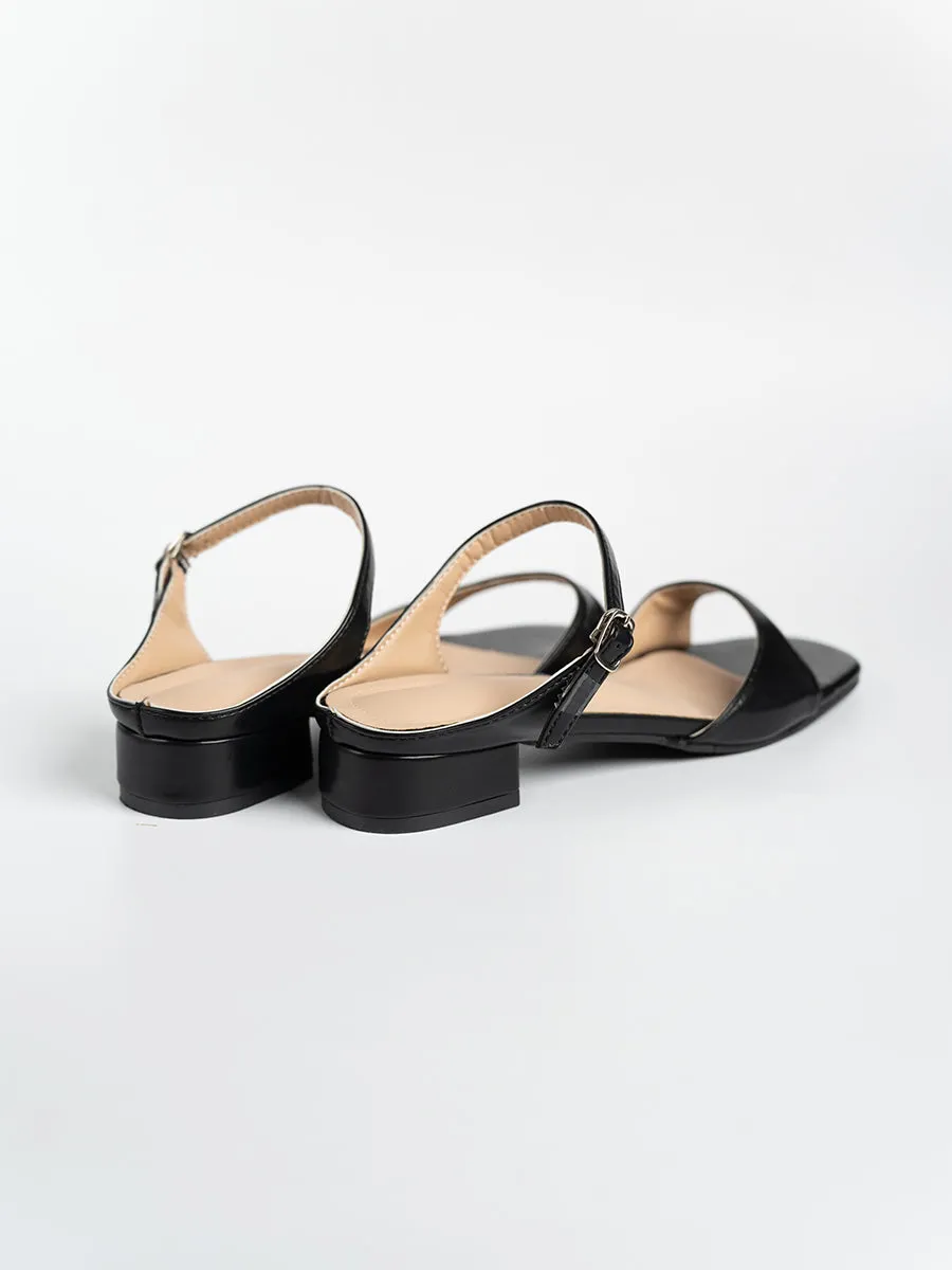 BASIC Rochelle Buckle Sandals