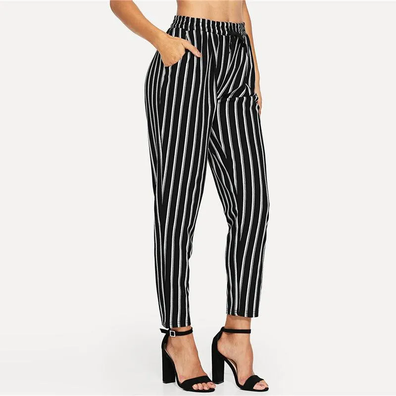 BLACK & WHITE SASSY STRIPE ANKLE PANTS