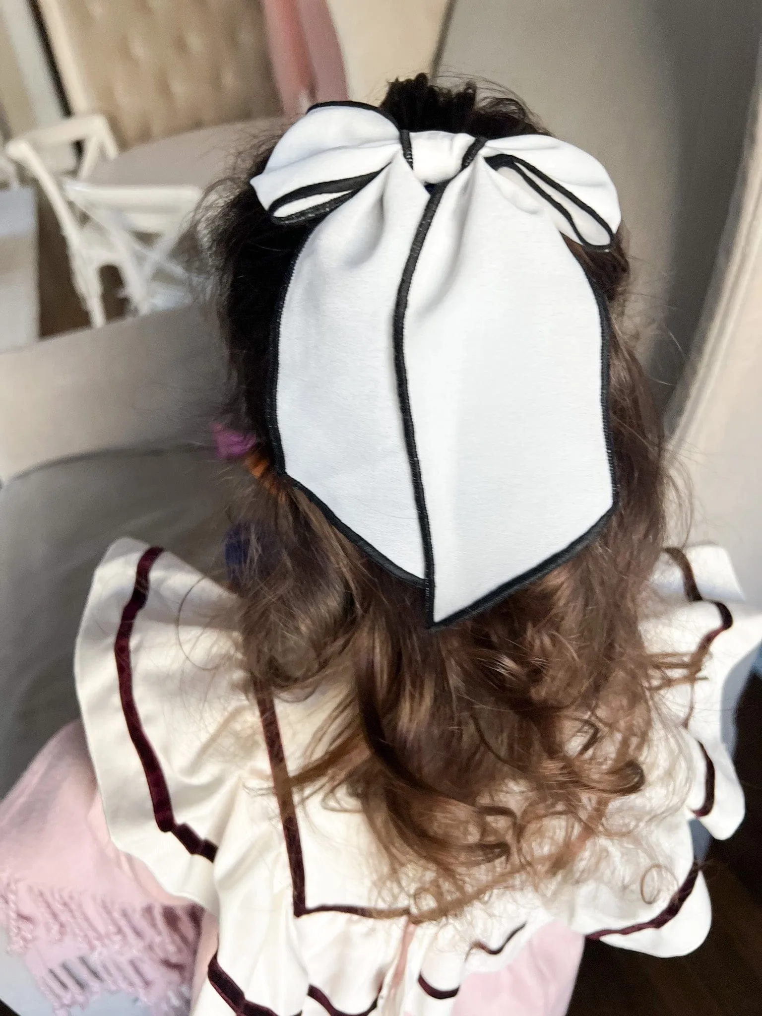 Gwen Petite Hair Bow