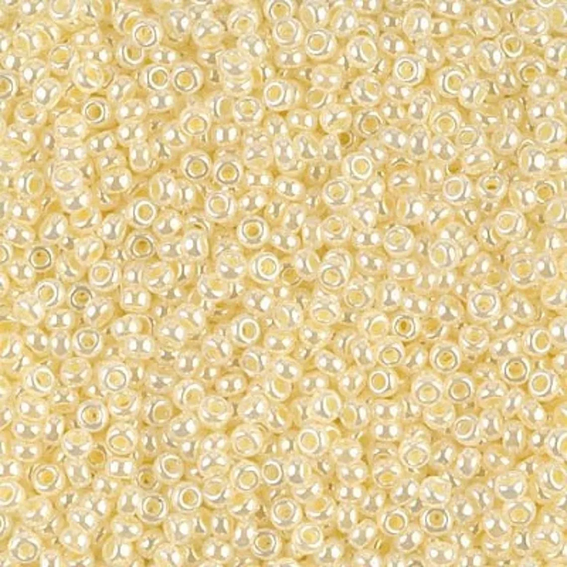 Miyuki Boncuk, MiyukiRoundBeads 6/0-0527 Butter Cream Ceylon