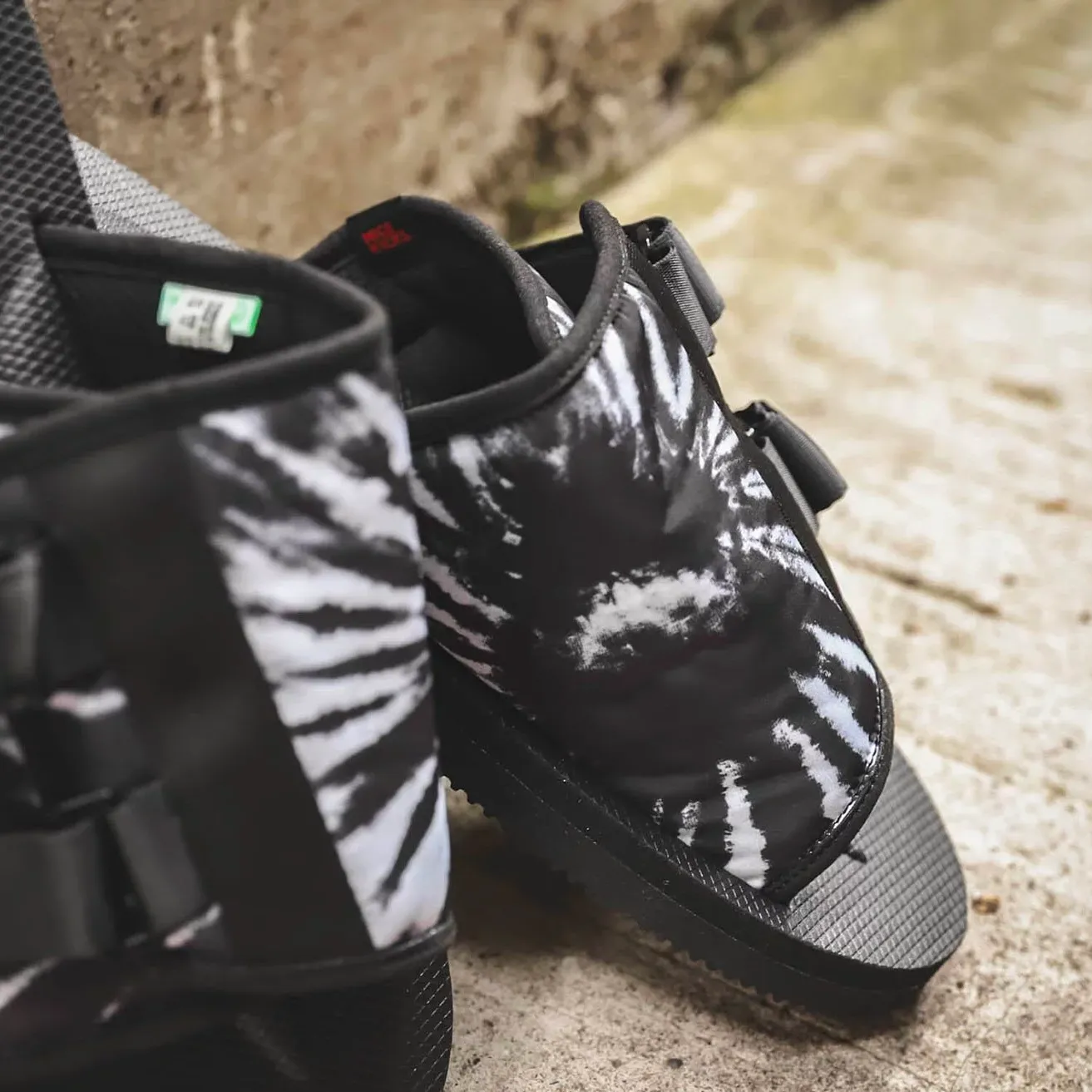 NICEKICKS x SUICOKE KAW-Cab Black [SK081CABNKBK]