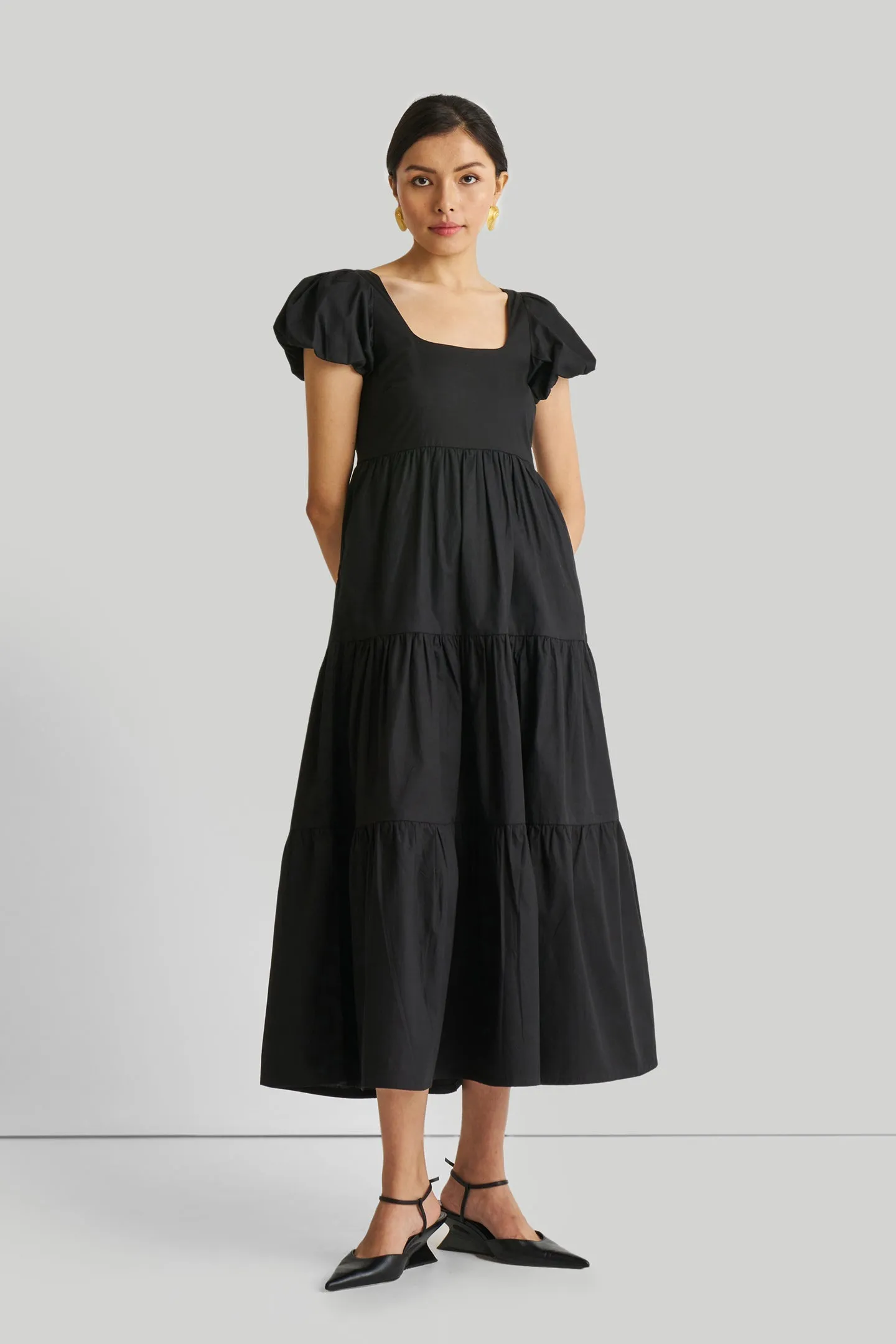 Reistor Puff Sleeve Tiered Maxi Dress in Black