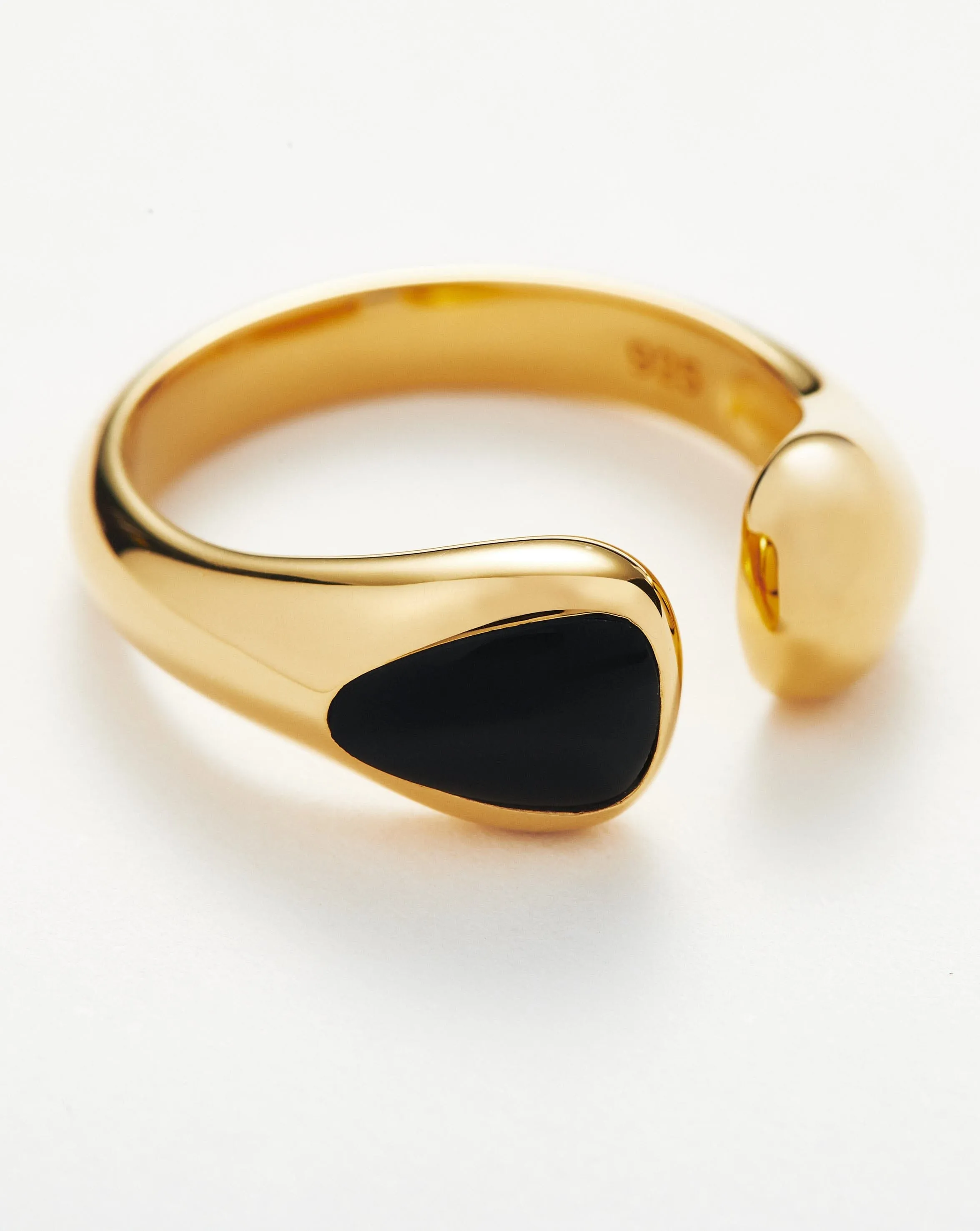 Savi Sculptural Black Onyx Open Ring | 18ct Gold Plated Vermeil/Black Onyx